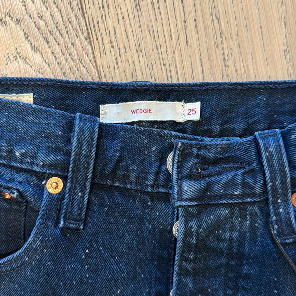 Levi’s speckled dark blue indigo denim jeans Wedgie straight leg mid rise 25 - Picture 3 of 4